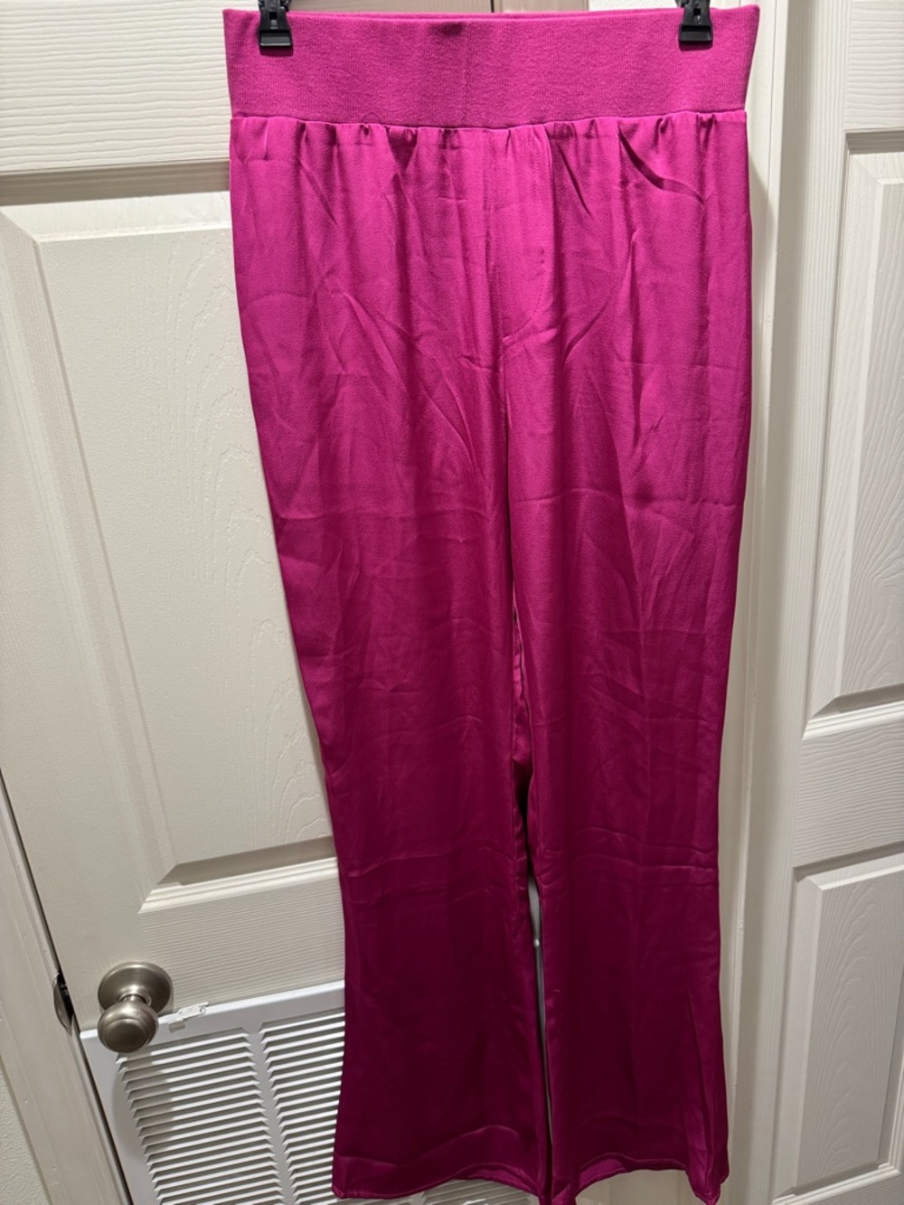 Pull-On Wide-Leg Pants in Bright Magenta